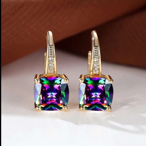 18 Karat Cubic Zirconia Dangle Earrings - Picture 2 of 8